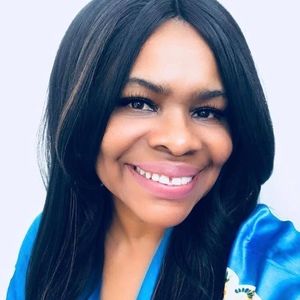 Meet your Posher, Yolanda